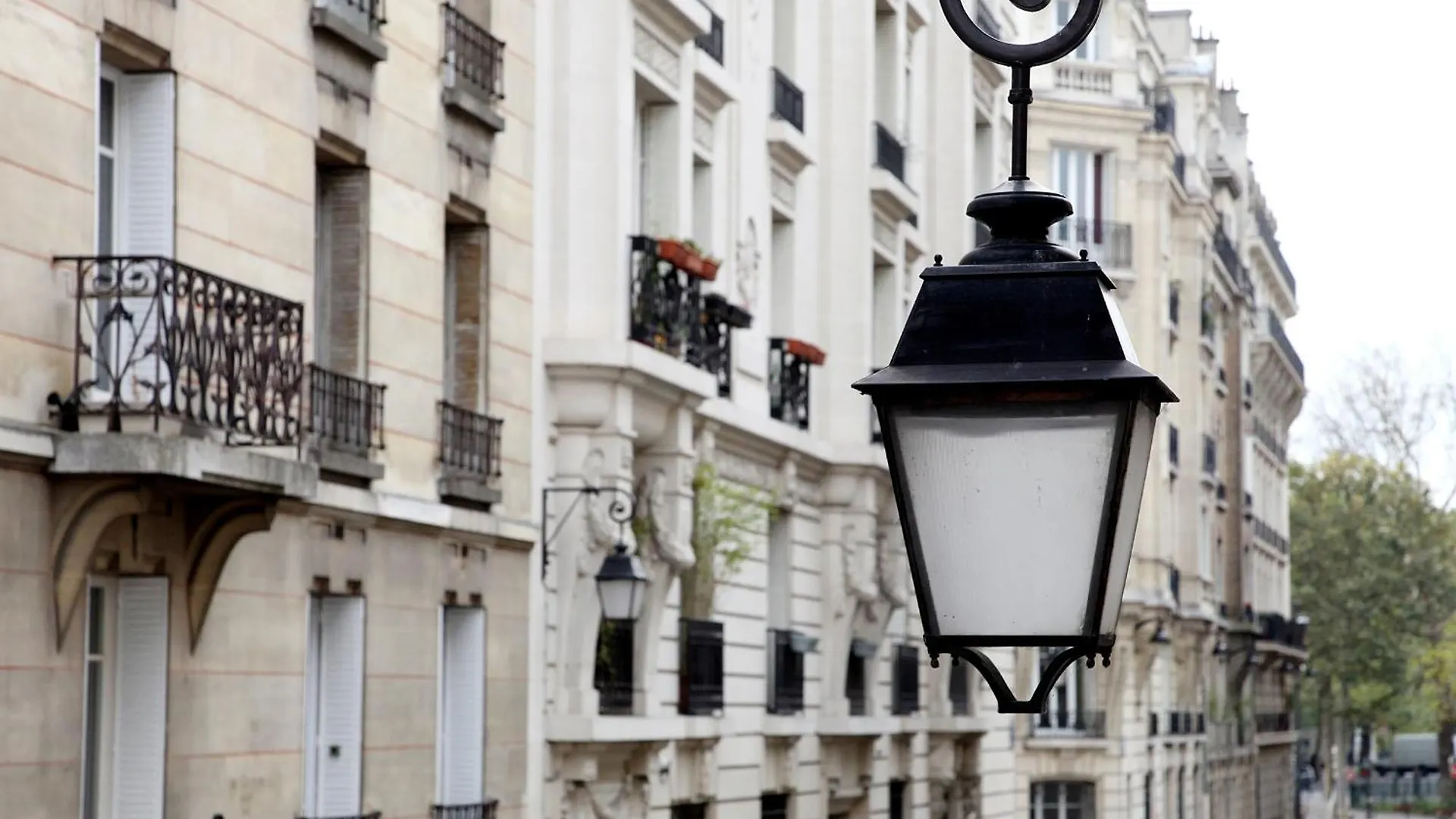 Hotel Saint-Louis Marais Paris