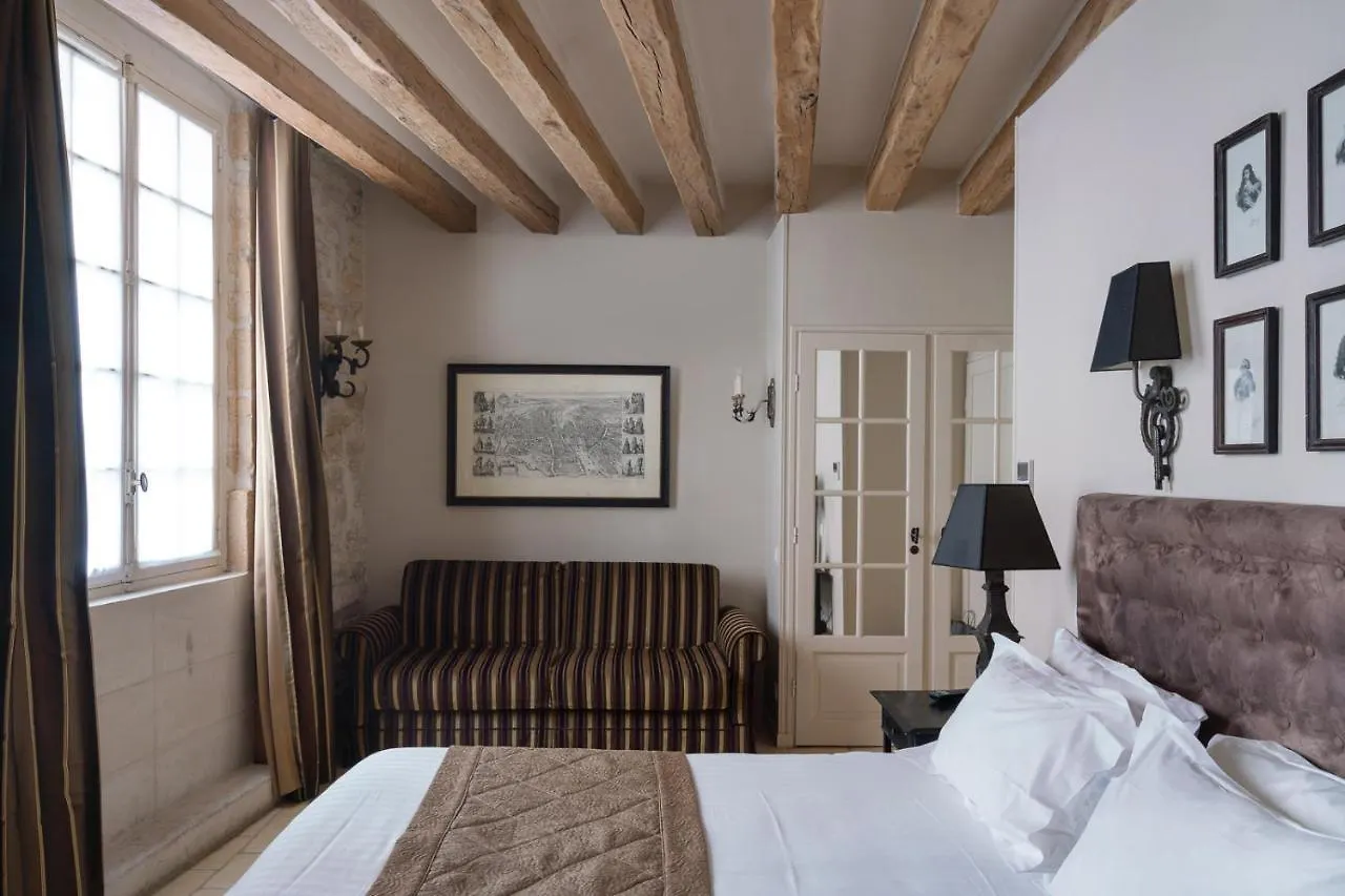 Hotel Saint-Louis Marais Paris